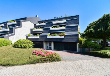 Blick ins Grüne, mit großzügigem Balkon, Garage und solider Basis – wohnen mit Komfort und Potenzial., 42651 Solingen, Etagenwohnung