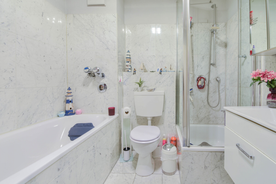 Bad - Drei-Zimmer-Wohnung mit Terrasse in zentraler Lage von Solingen-Ohligs – attraktiv vermietet