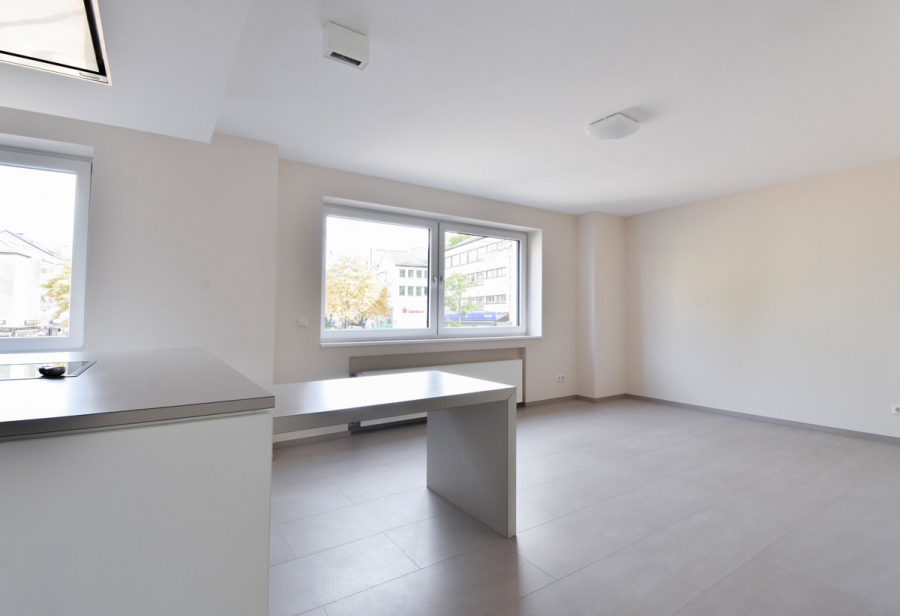 Wohn-Essbereich - Außergewöhnlich schöne und hochwertig ausgestattete 2-Zimmer-Wohnung mit 60m² im Herzen von Haan.