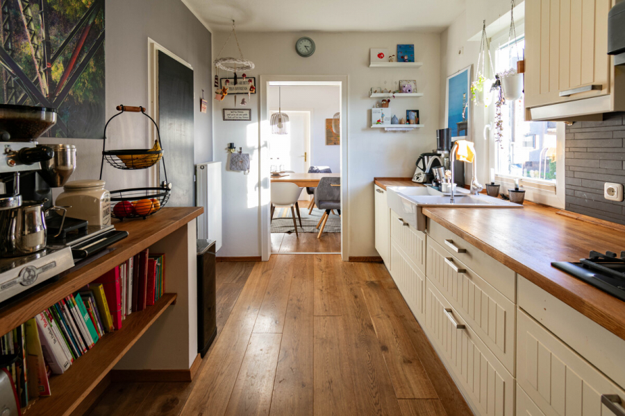 EG Küche - Charakter, Charme und Raum für Ideen – Einfamilienhaus mit Fachwerk-Seele