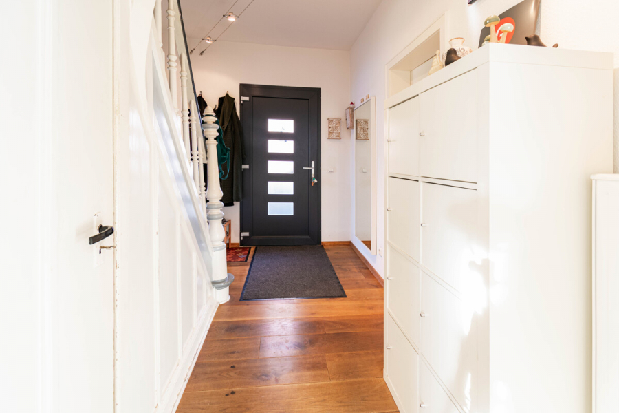 EG Diele - Charakter, Charme und Raum für Ideen – Einfamilienhaus mit Fachwerk-Seele