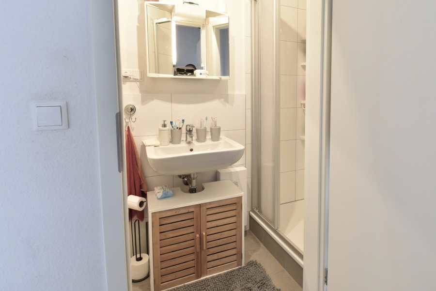 Dusche - Appartement, 1 Zimmer, Ohligs, Nähe HBF.