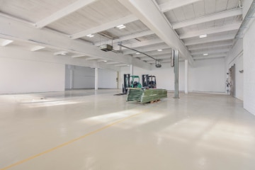 Attraktive, lichtdurchflutete Gewerbehalle mit ca. 660 m² Fläche, 42659 Solingen, Lager