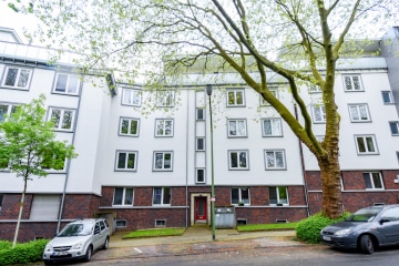 Sofort einziehen. Zwei-Zimmer-Eigentumswohnung mit großem Balkon und Blick ins Grüne., 45147 Essen / Holsterhausen, Etagenwohnung