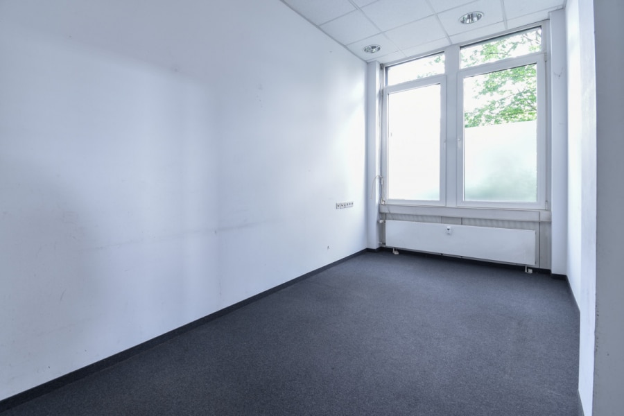 Büro/Lager im Erdgeschoss mit 197m². Perfekt angebunden in Ratingen. - Büro 2