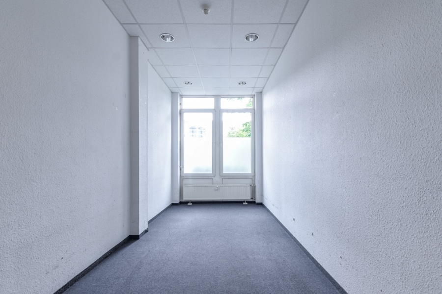 Büro/Lager im Erdgeschoss mit 197m². Perfekt angebunden in Ratingen. - Büro 1