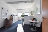 Großzügiger Bürokomplex mit Lagerflächen auf drei Etagen in Leverkusen Manfort. - Bsp. Büro 2. OG