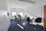 Großzügiger Bürokomplex mit Lagerflächen auf drei Etagen in Leverkusen Manfort. - Bsp. Büro 2. OG 2