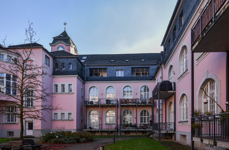 Innenhof - Zur Kapitalanlage: Denkmalgeschützte Komfortwohnung im Collegium Marianum!