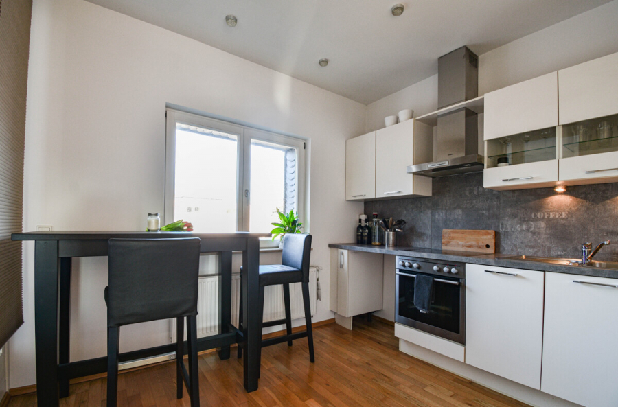 Küche - Zur Kapitalanlage: Denkmalgeschützte Komfortwohnung im Collegium Marianum!