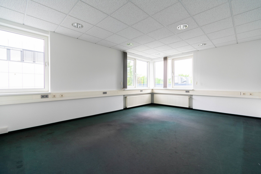 Büro Bsp. 1 - Ihr neues Büro mit 370m² im Düsseldorfer Süden! Perfekt gelegen, individuell gestaltbar, im 1.OG.