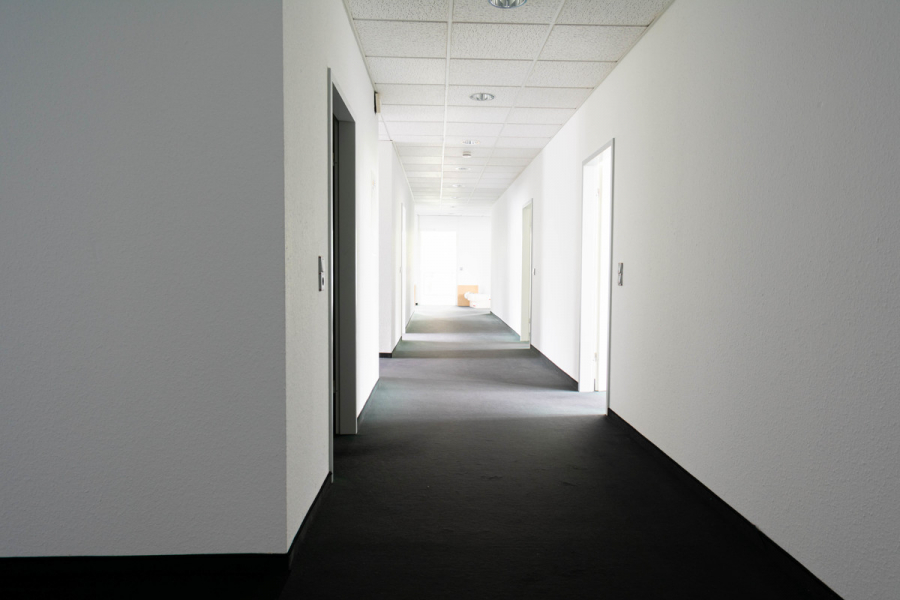 Gang - Ihr neues Büro mit 370m² im Düsseldorfer Süden! Perfekt gelegen, individuell gestaltbar, im 1.OG.