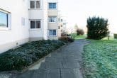 Bergisch Neukirchen. 87,19m², Vier-Zimmer-Wohnung in charmantem Viertel in Leverkusen. - Fußweg Richtung Straße