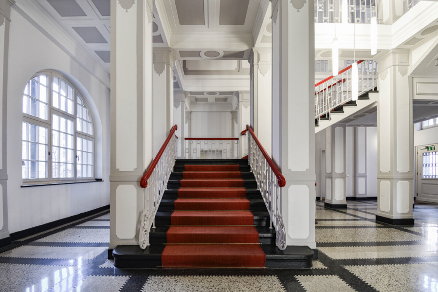 Treppenaufgang - Zur Kapitalanlage: Denkmalgeschützte Komfortwohnung im Collegium Marianum!