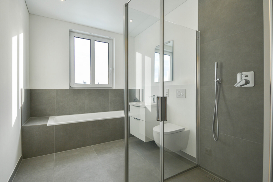 Badezimmer - Exklusive 212m² Penthousewohnung mit Weitblick über Ohligs