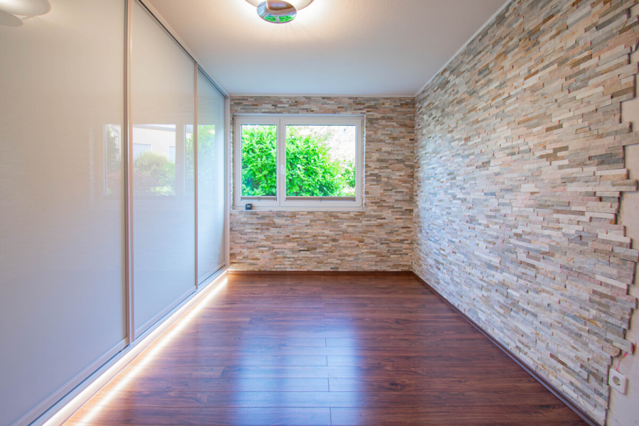 Zimmer 2 - Hilden. Barrierearm. Exklusive Gartenwohnung mit hochwertiger Ausstattung und Tiefgaragenstellplatz.