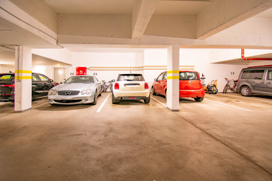 Tiefgarage - Hilden. Barrierearm. Exklusive Gartenwohnung mit hochwertiger Ausstattung und Tiefgaragenstellplatz.