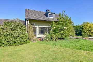 Renovierungsbedürftiges Einfamilienhaus mit Garten, Garage & viel Potenzial in grüner Lage, 40789 Monheim, Einfamilienhaus