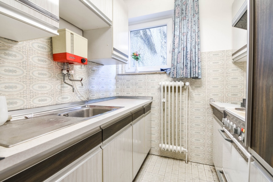 Familienfreundliche Doppelhaushälfte nahe Schloss Burg mit Loggia, Garage & Naturblick - Photo 5