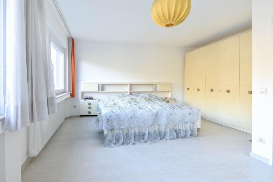 Familienfreundliche Doppelhaushälfte nahe Schloss Burg mit Loggia, Garage & Naturblick - Photo 4