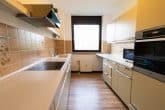 Hilden-Ost. 91m² attraktive Drei-Zimmer-Erbpachtwohnung mit großzügigem Balkon. - Küche